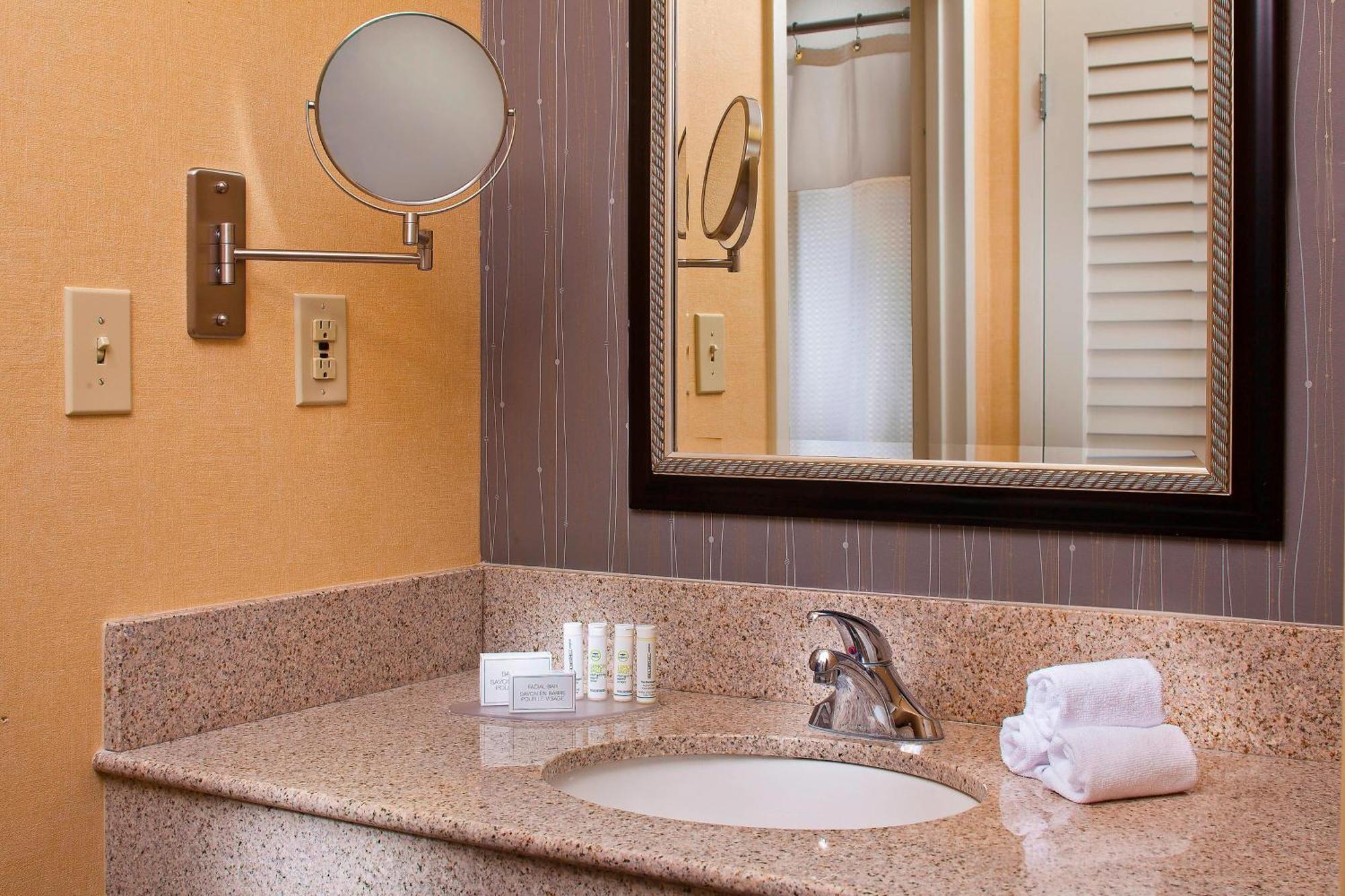 Hotel Courtyard By Marriott 3*