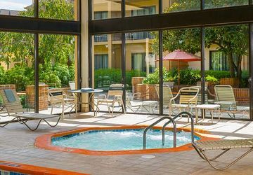 Courtyard By Marriott 3*
