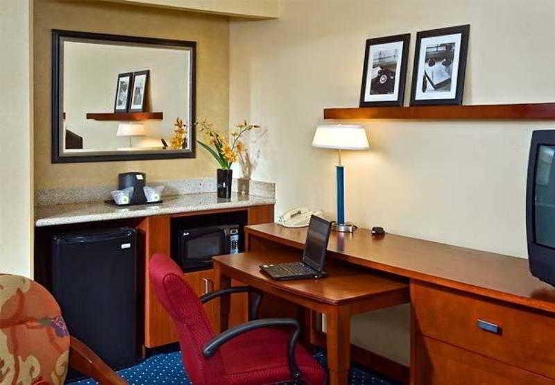 Courtyard By Marriott Hotel Charlottesville