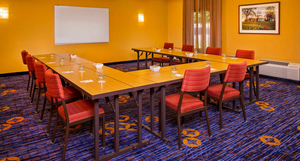 Courtyard By Marriott Hotel